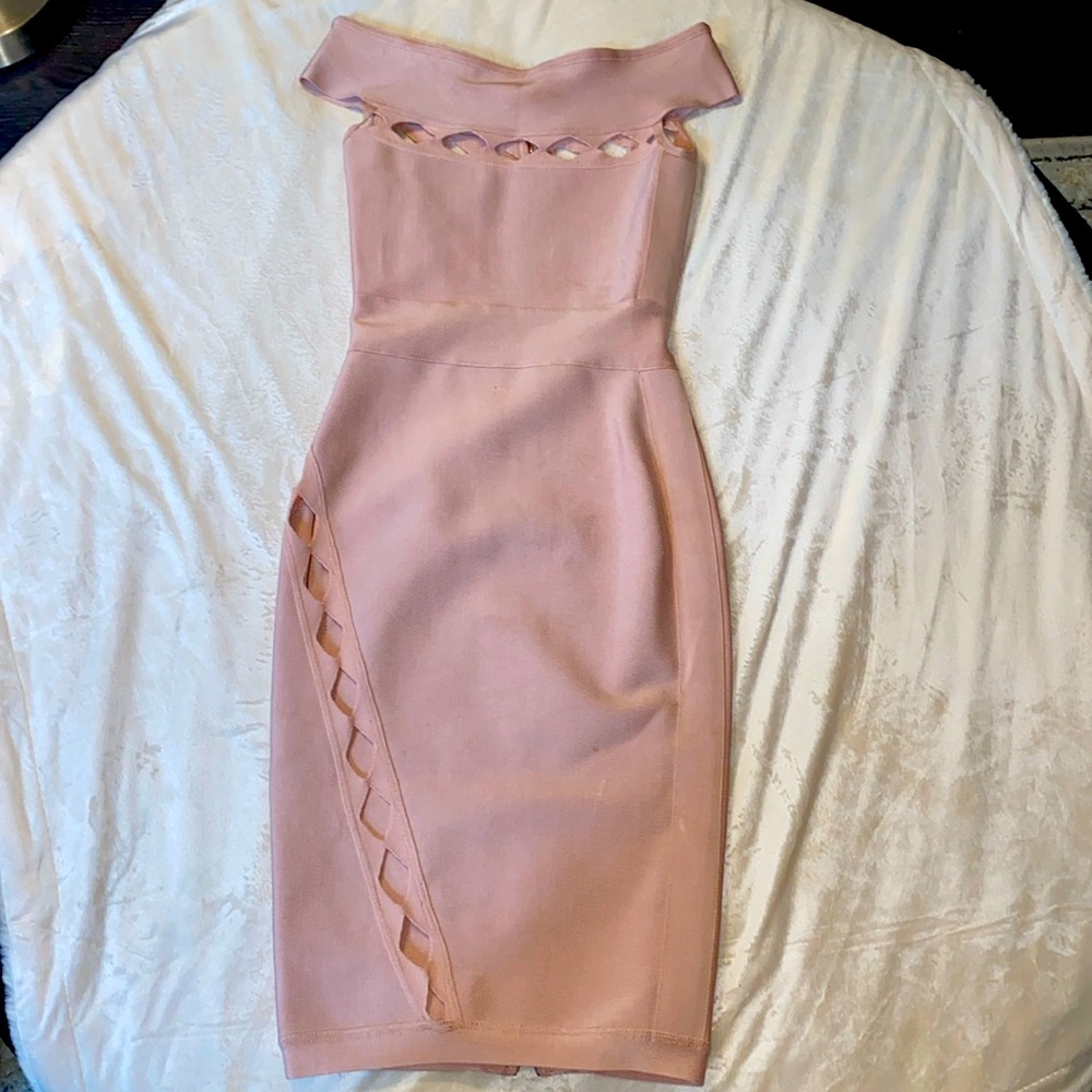House of London  Blush Dress sz XS small stain barely noticeable (see pic)